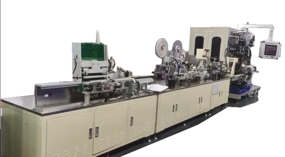 Ligne de production de batteries cylindriques de 40 ppm 18650 19200 pièces