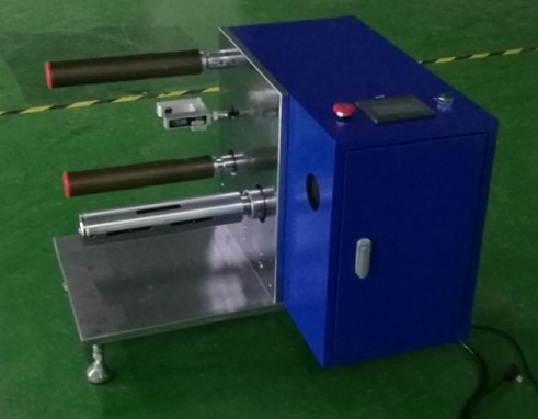 Machines de laboratoire à cellules de batterie cylindriques